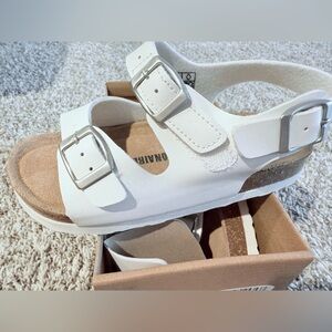 Comfortable White Kids Sandals with Buckle Straps